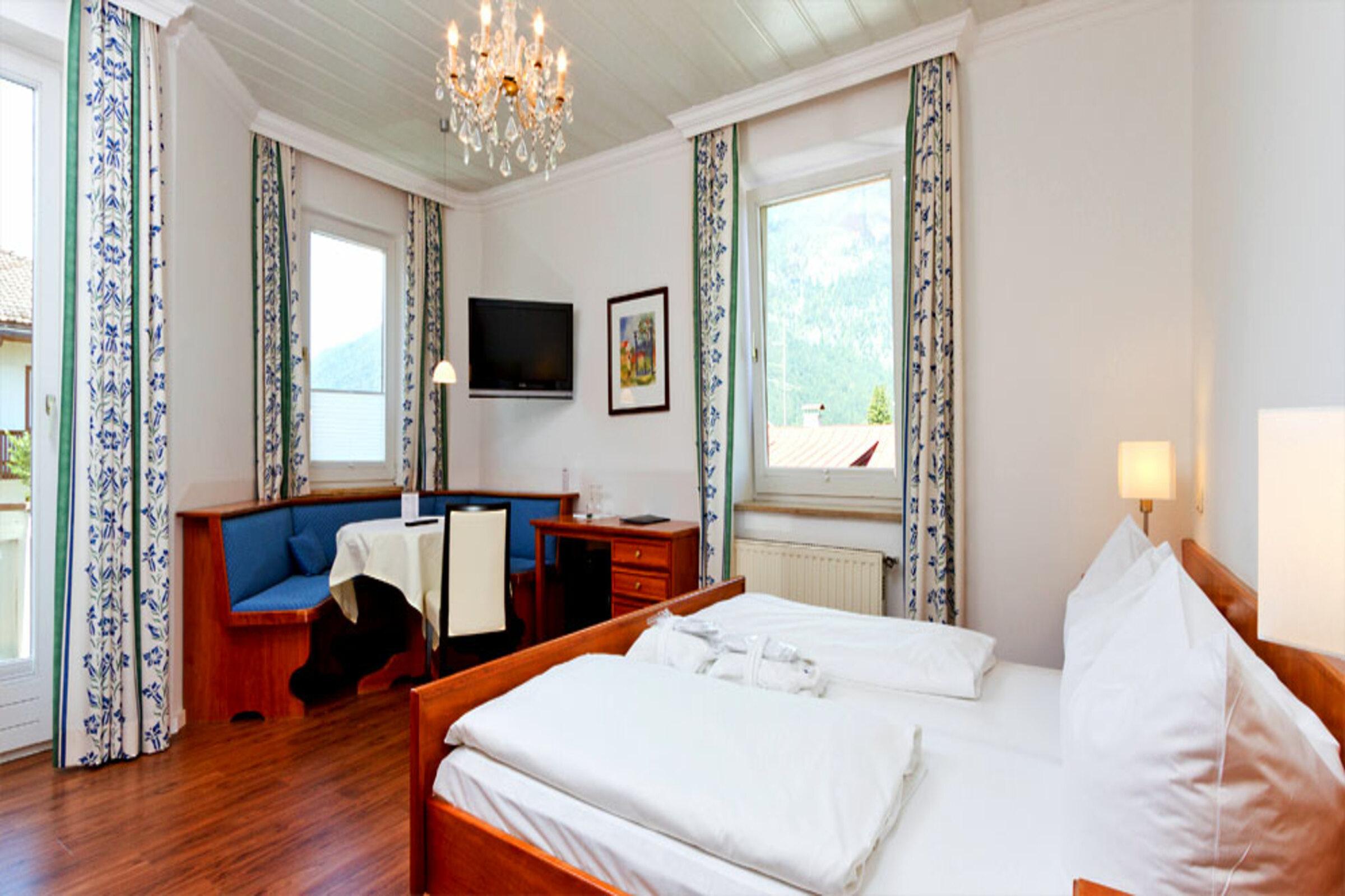 Wittelsbacher Hof Swiss Quality Hotel Garmisch-Partenkirchen Room photo